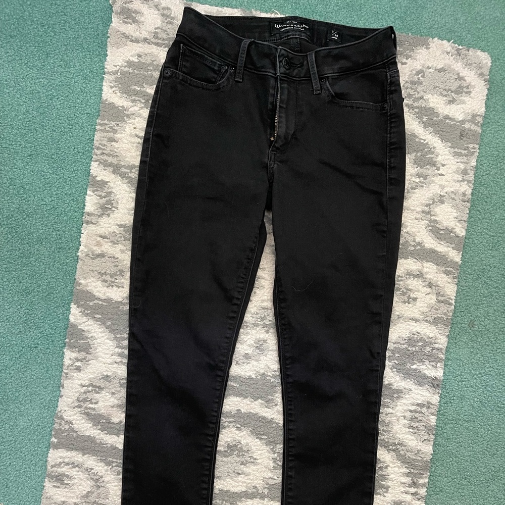LUCKY BRAND JEANS